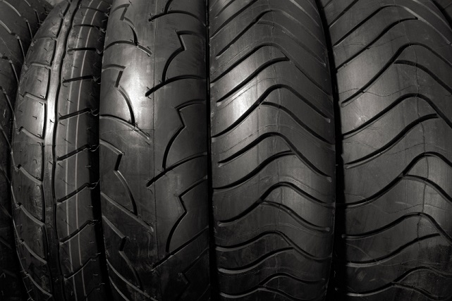 Comparativa tipos de neumáticos para moto