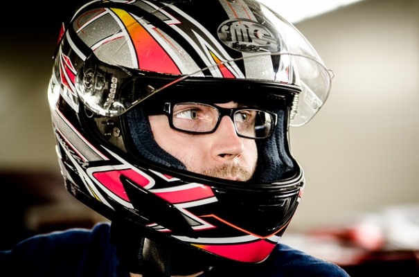 Consejos que casco elegir. Casco de moto integral.