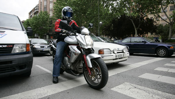 Como conducir en moto en ciudad