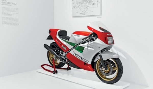 Ducati 851 (1987)