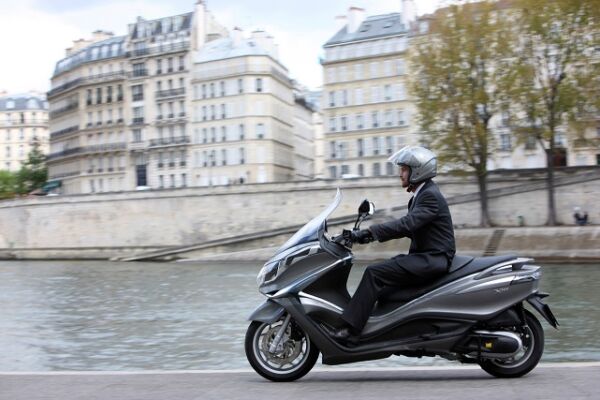 Consejos AMV para elegir moto: scooter