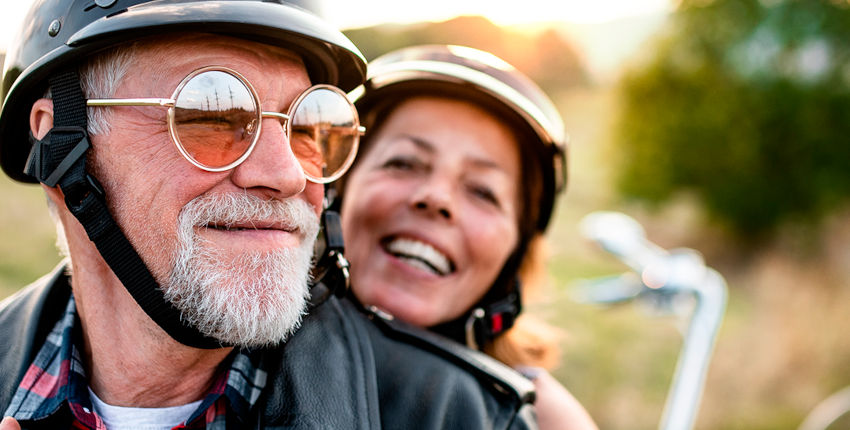 Consejos AMV para montar en moto después de los 65