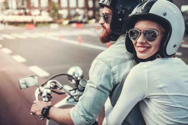 Consejos AMV para viajar en moto de paquete